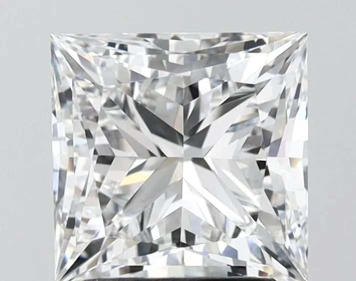 2.69ct Princess Lab Grown Diamond (Colour E, Clarity VVS2, IGI Certified)