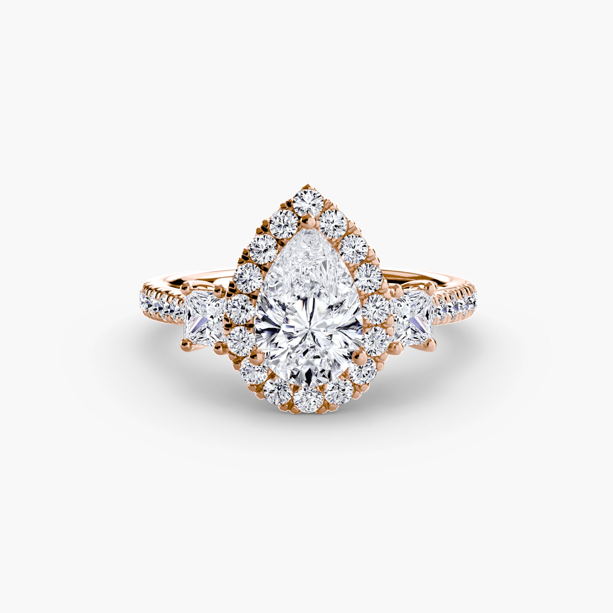 Bague Syr, diamant de laboratoire central de votre choix entouré d'un halo de diamants de laboratoire et épaulé de deux diamants princesse. A personnaliser. Exquisite Lab Diamonds Paris
