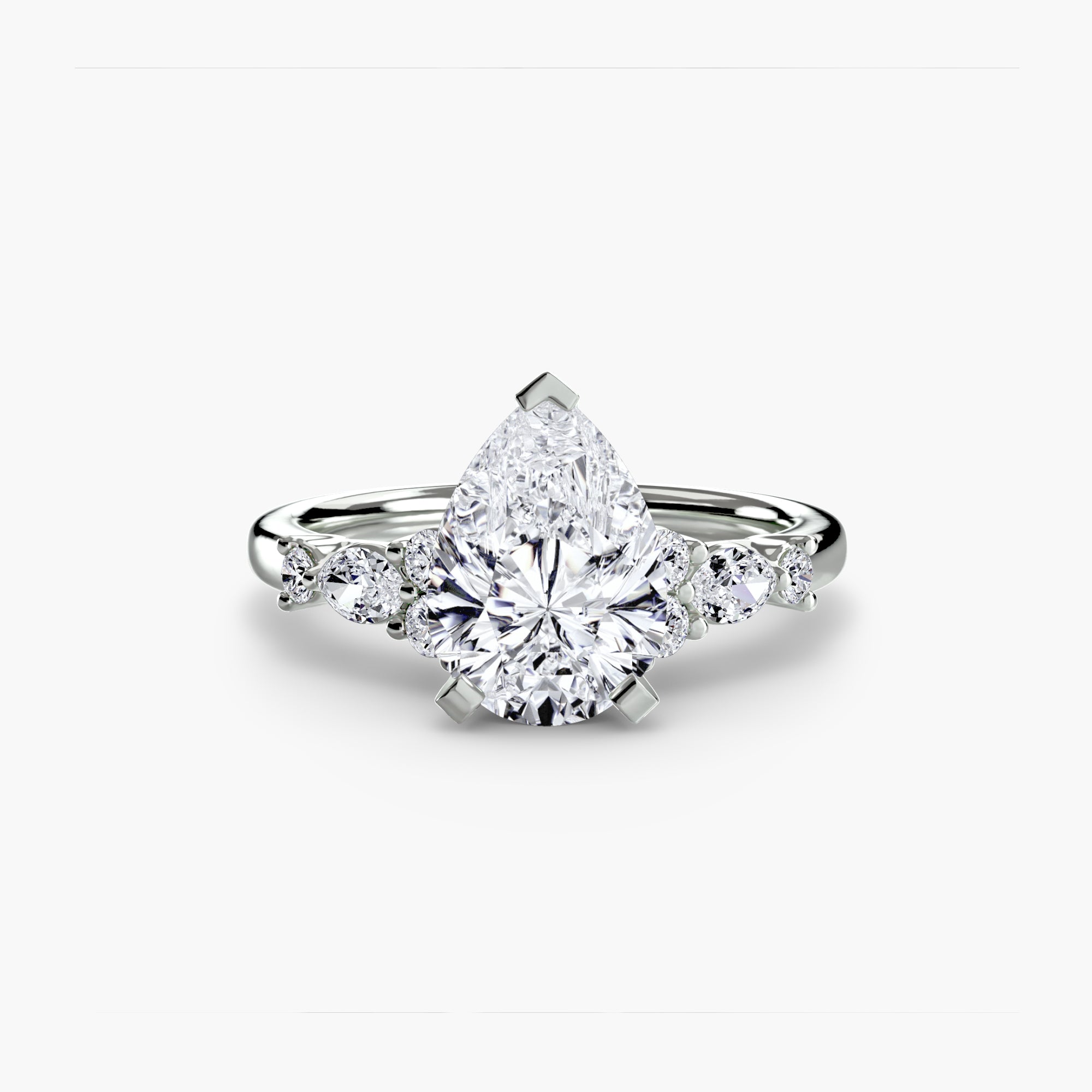 Bague Astrel ici en platine, est une bague à personnaliser choisissez le diamant de laboratoire central et le métal précieux qui vous correspond. Maison française Exquisite Lab Diamonds