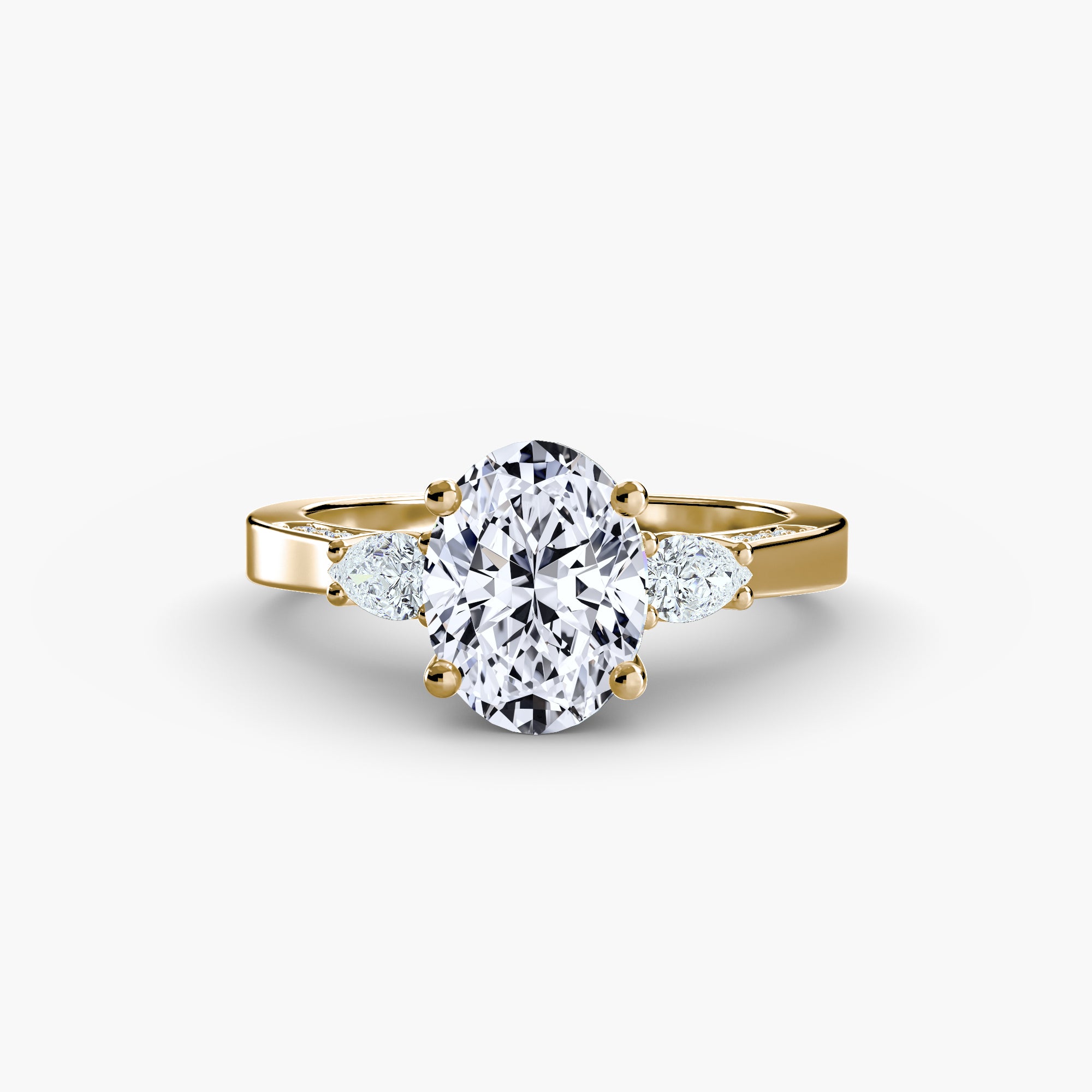 Bague Kyma, une trilogie en or jaune 18K et diamants de laboratoire à personnaliser. Exquisite Lab Diamonds Paris