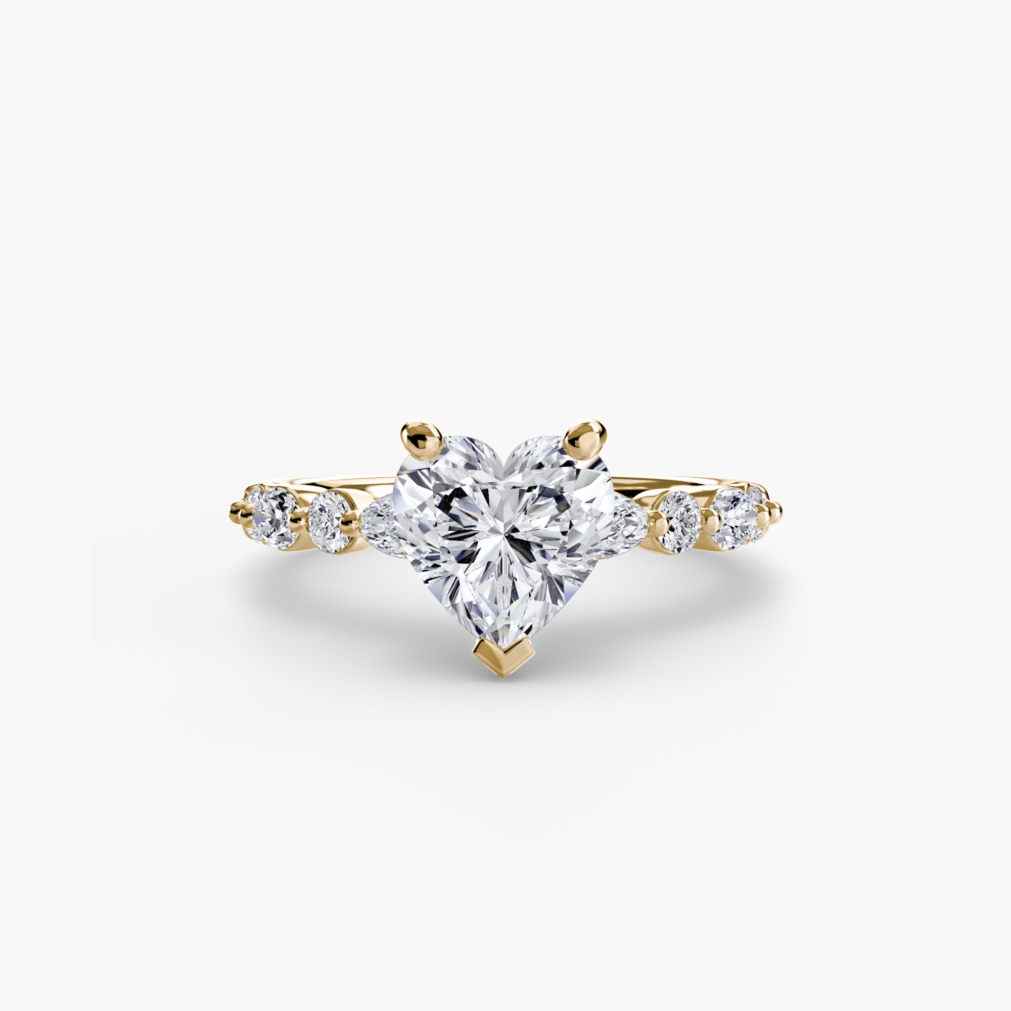 Bague solitaire Olya personnalisée avec la Maison Exquisite Lab Diamonds - en diamant de laboratoire coeur et or 18K ou platine