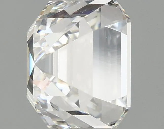1.35ct Asscher Lab Grown Diamond (Colour E, Clarity VVS2, IGI Certified)