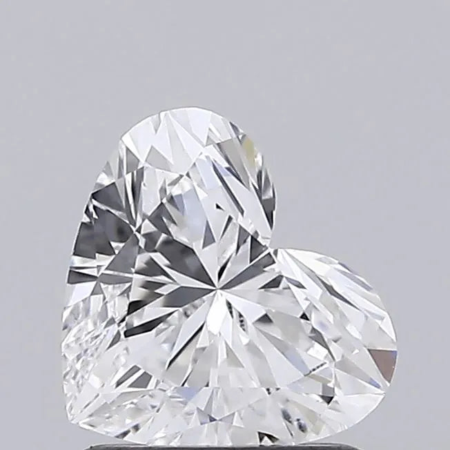 1.03ct Heart Lab Grown Diamond (Colour D, Clarity VVS2, IGI Certified)