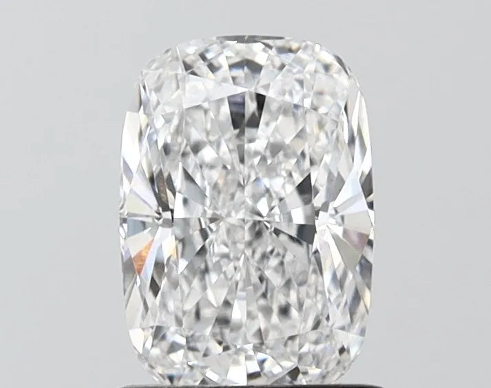 1.33ct Cushion modified Lab Grown Diamond (Colour D, Clarity VVS2, IGI Certified)