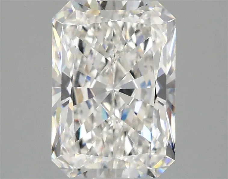 2.08ct Radiant Lab Grown Diamond (Colour E, Clarity VVS1, IGI Certified)