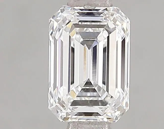 1.00ct Emerald Lab Grown Diamond (Colour E, Clarity VVS1, IGI Certified)