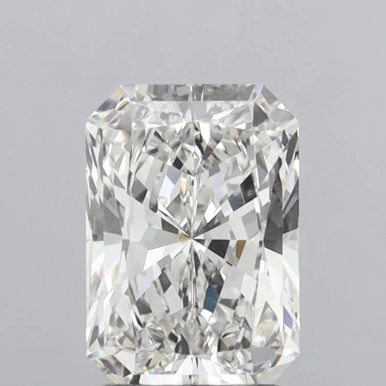 2.51ct Radiant Lab Grown Diamond (Colour G, Clarity VVS2, IGI Certified)