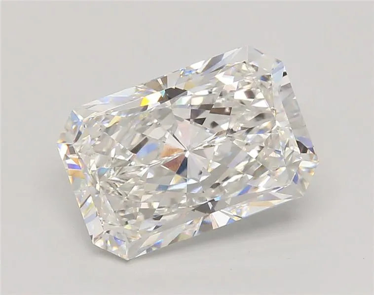 5.00ct Radiant Lab Grown Diamond (Colour F, Clarity VVS2, IGI Certified)